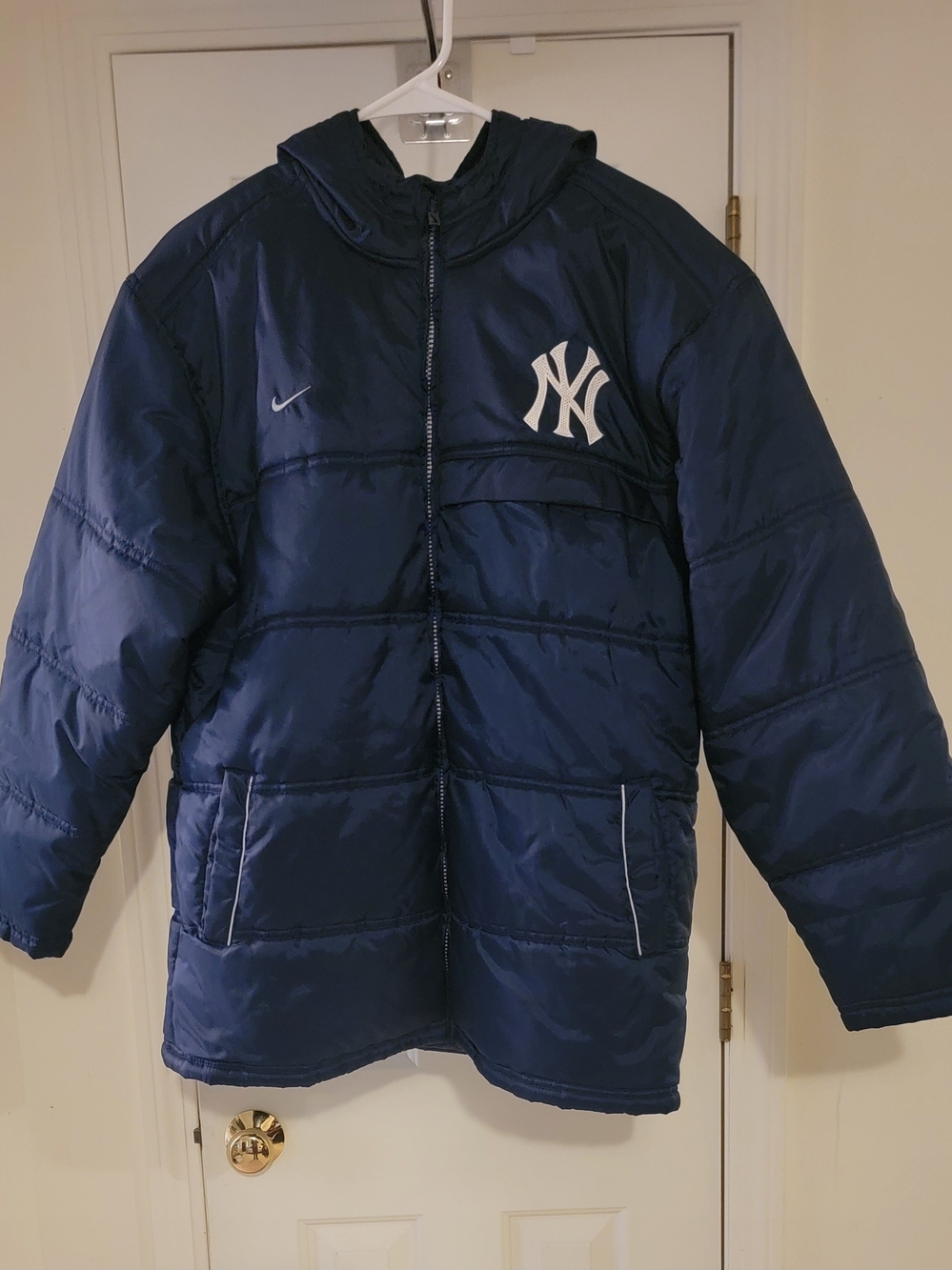 Nike Youtu New York Yankees Navy Puffer Jacket XL